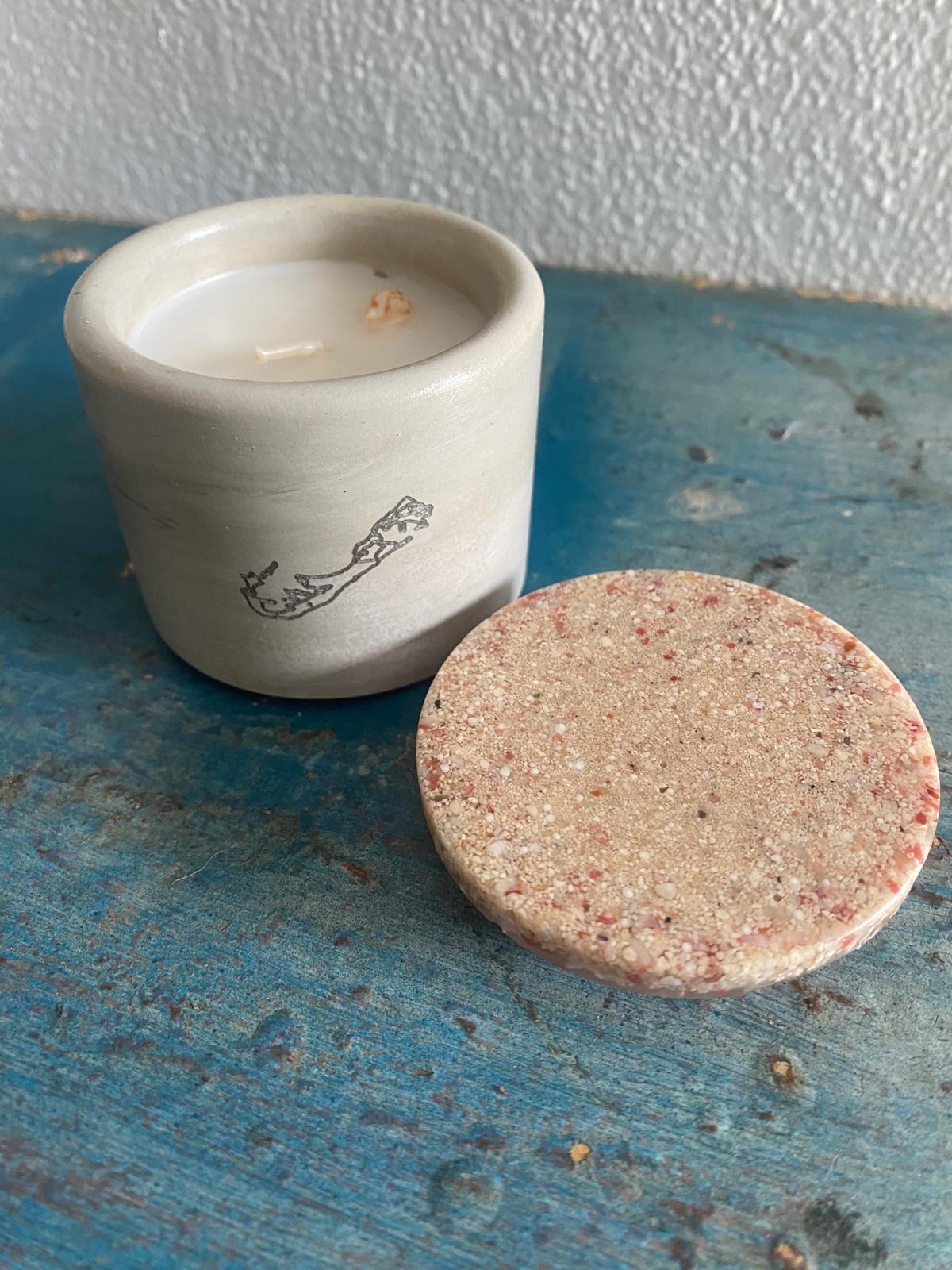 Small Bermuda Pink Sand Lid Candle